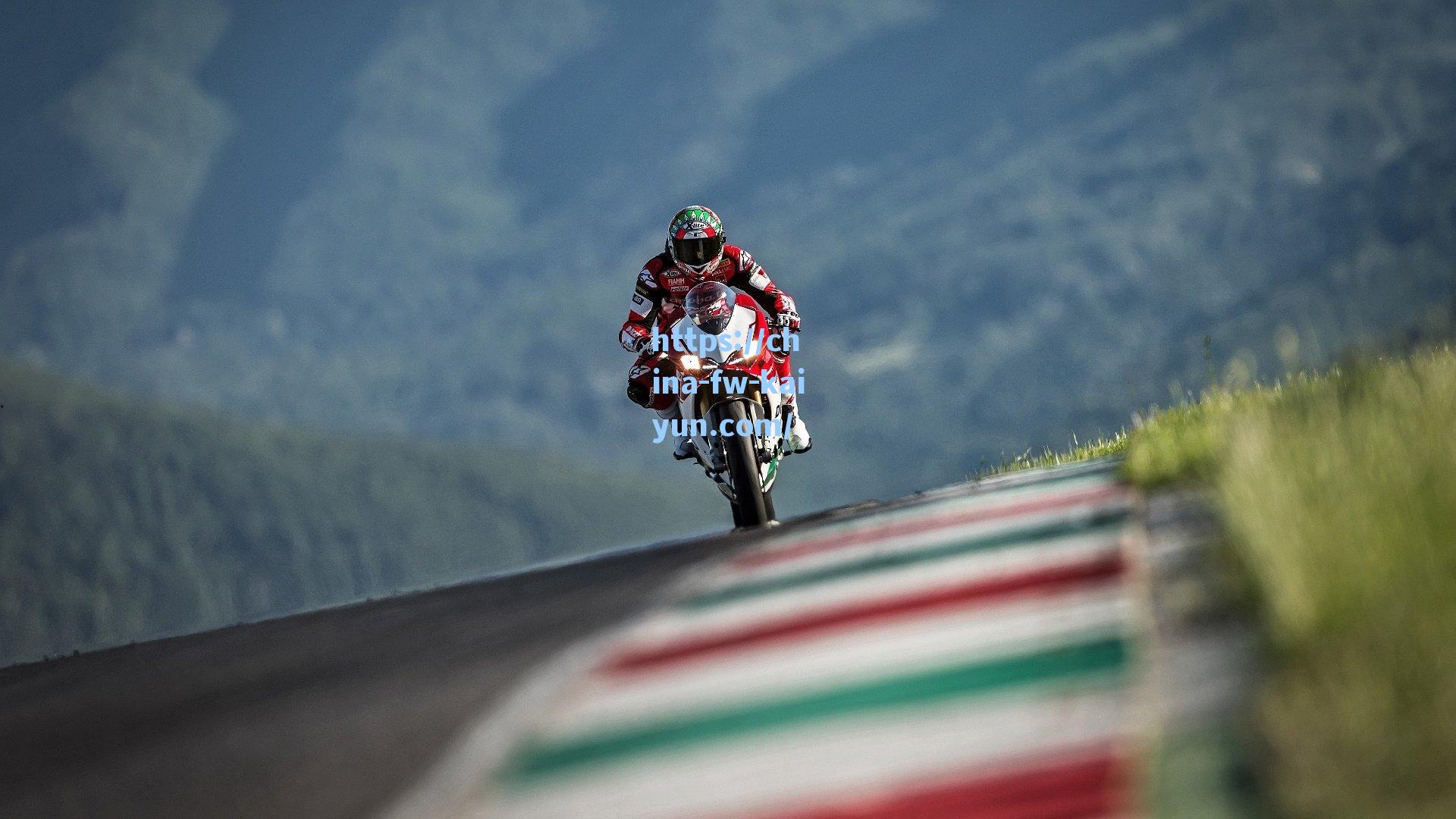 小安切洛蒂，我的姓氏非常沉重，就像马尔蒂尼这个姓氏也同样沉重